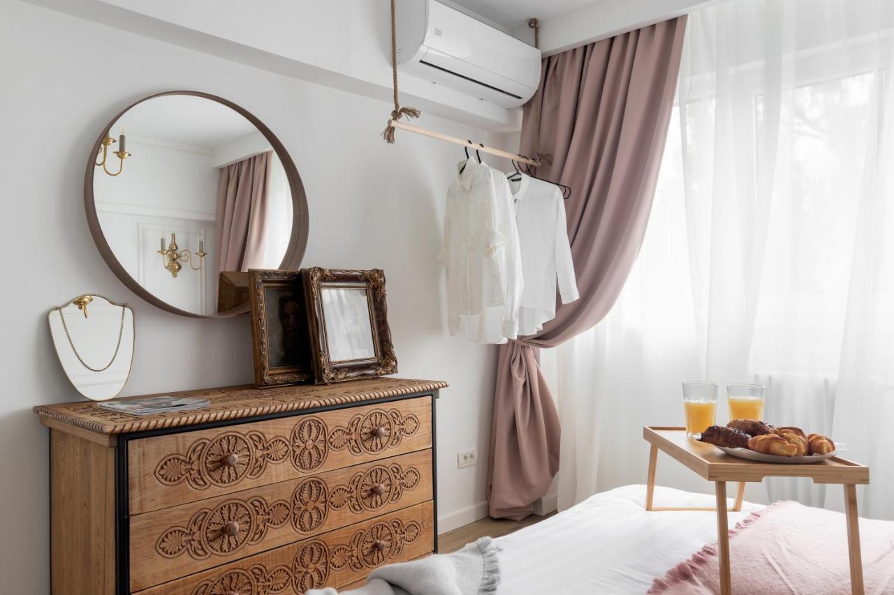 Eclectic 3 Bedroom Calea Victoriei By Urbanesq Bucareste Exterior foto