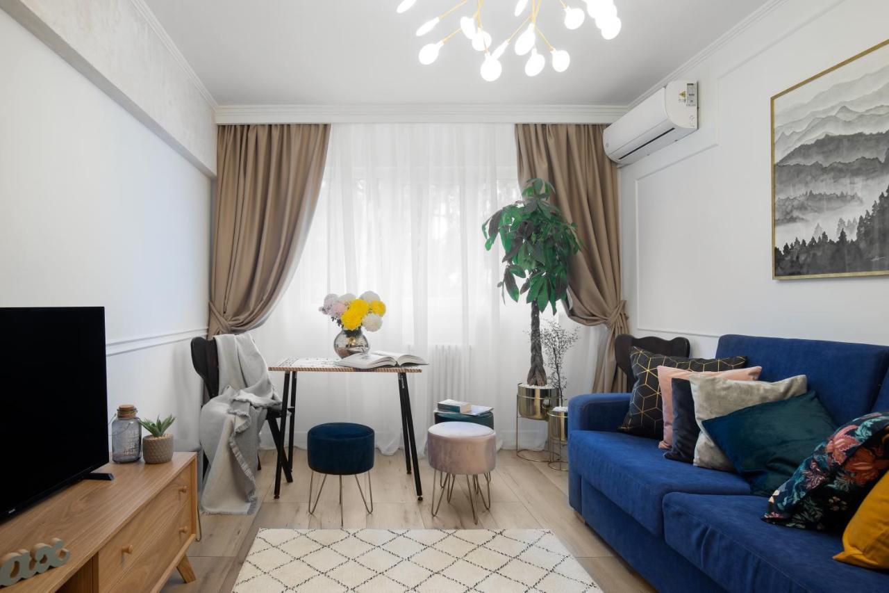 Eclectic 3 Bedroom Calea Victoriei By Urbanesq Bucareste Exterior foto